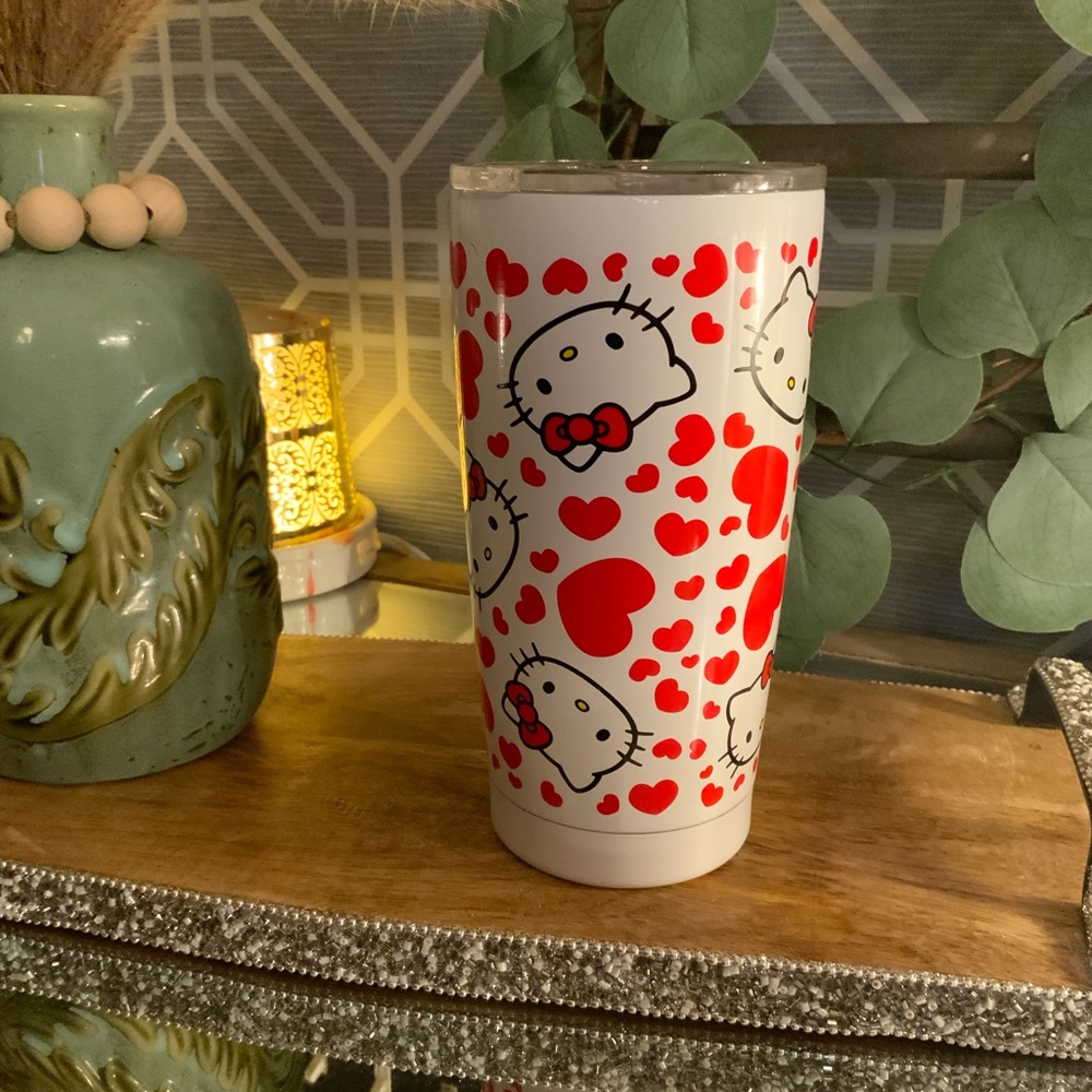 Hello Kitty